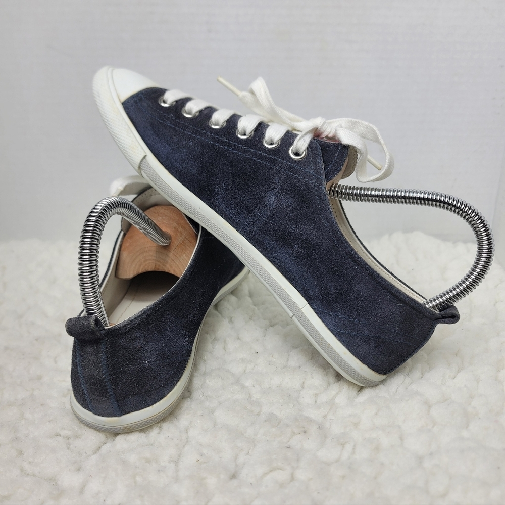 Prada Milano Women’s EU 36.5 Navy Suede Low Top Sneakers White Rubber Toe Italy - Picture 8 of 12